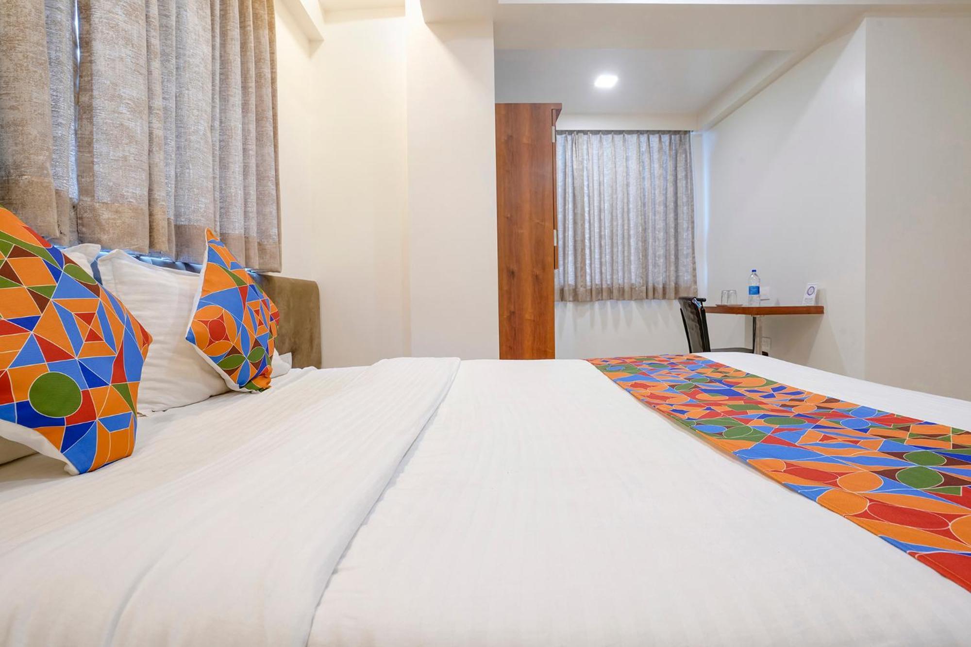 מומביי Fabhotel The Mint מראה חיצוני תמונה
